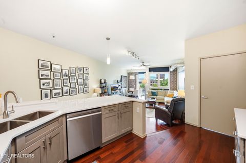 Tiny photo for 440 Walnut St #302, Knoxville, TN 37902 (MLS # 1339363)