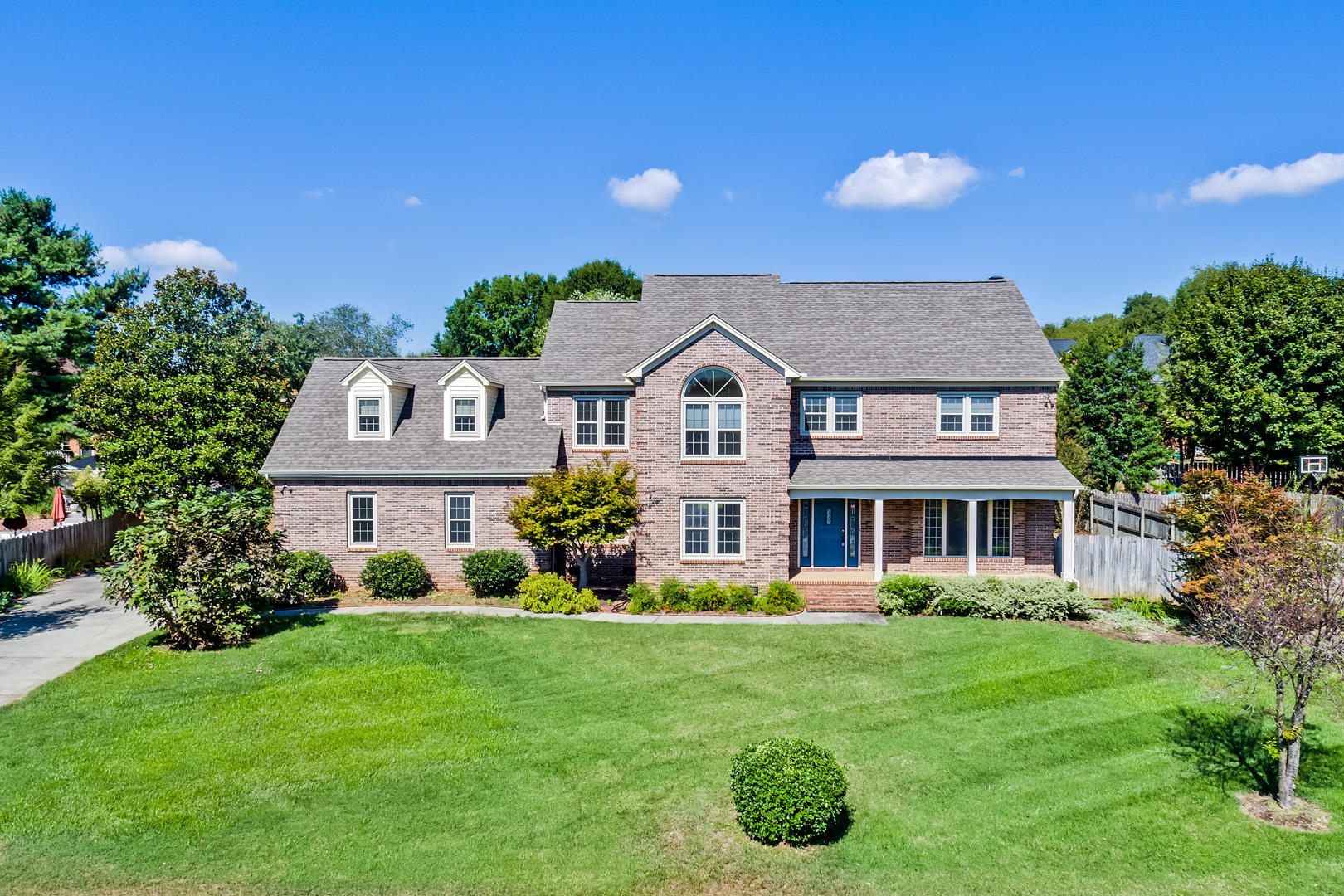 Photo 1 of 40 — 12129 Broadwood Drive, Knoxville, TN 37934