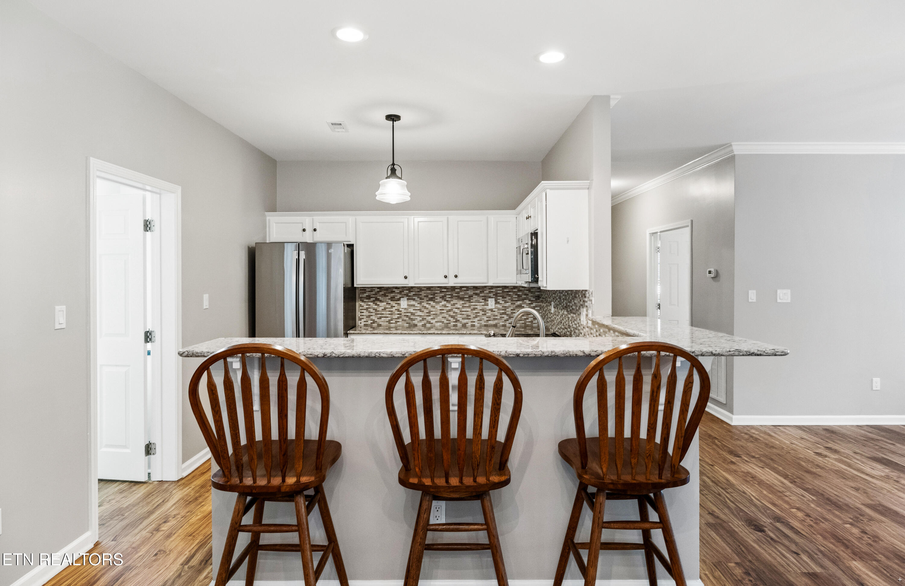 512 Igoti Place