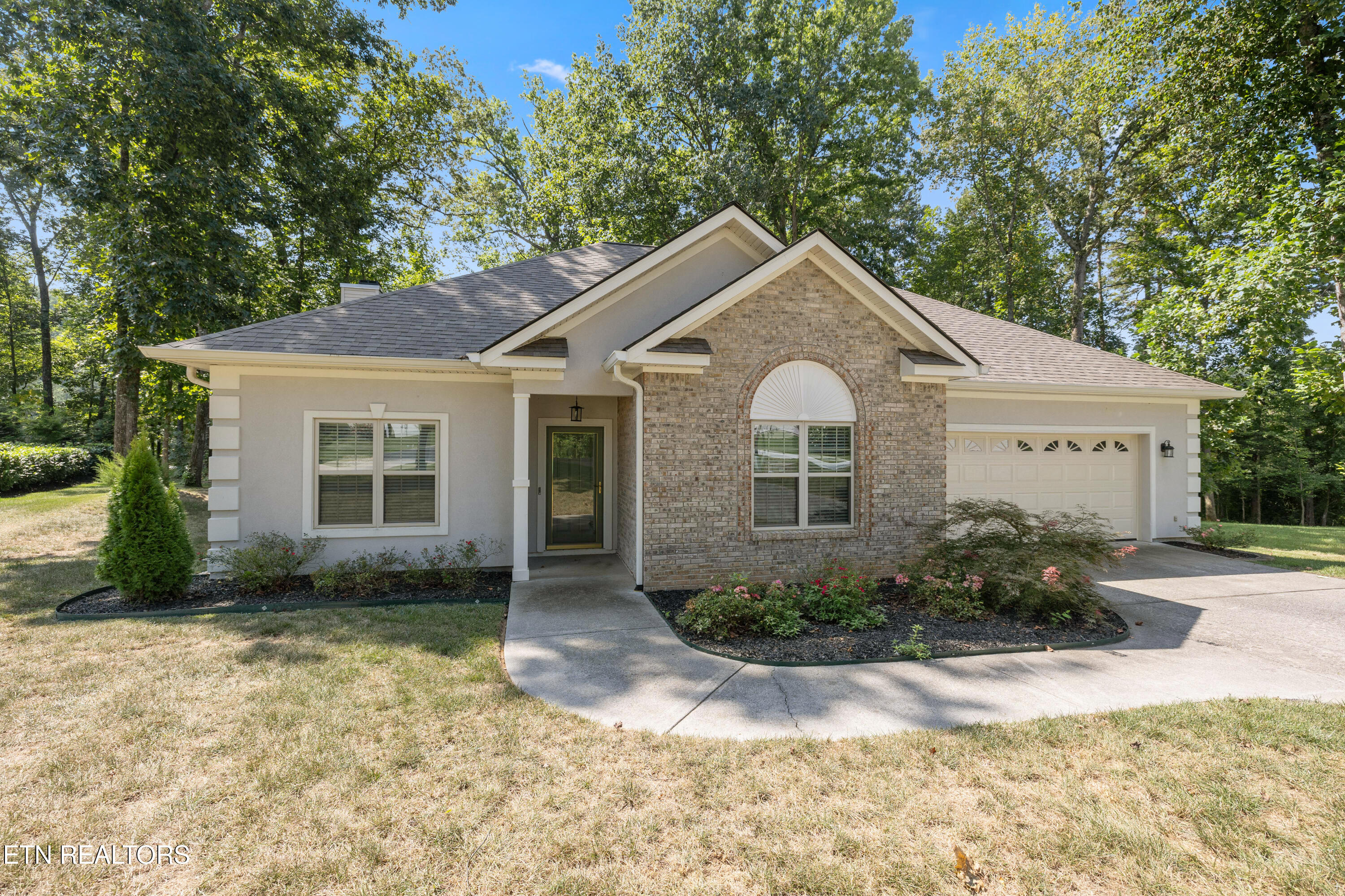 512 Igoti Place
