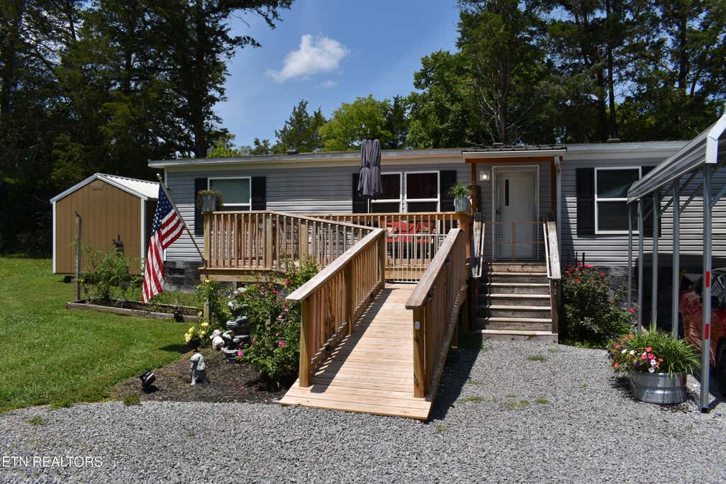 Photo of 9321 E Emory Rd, Corryton, TN 37721 (MLS # 1350487)
