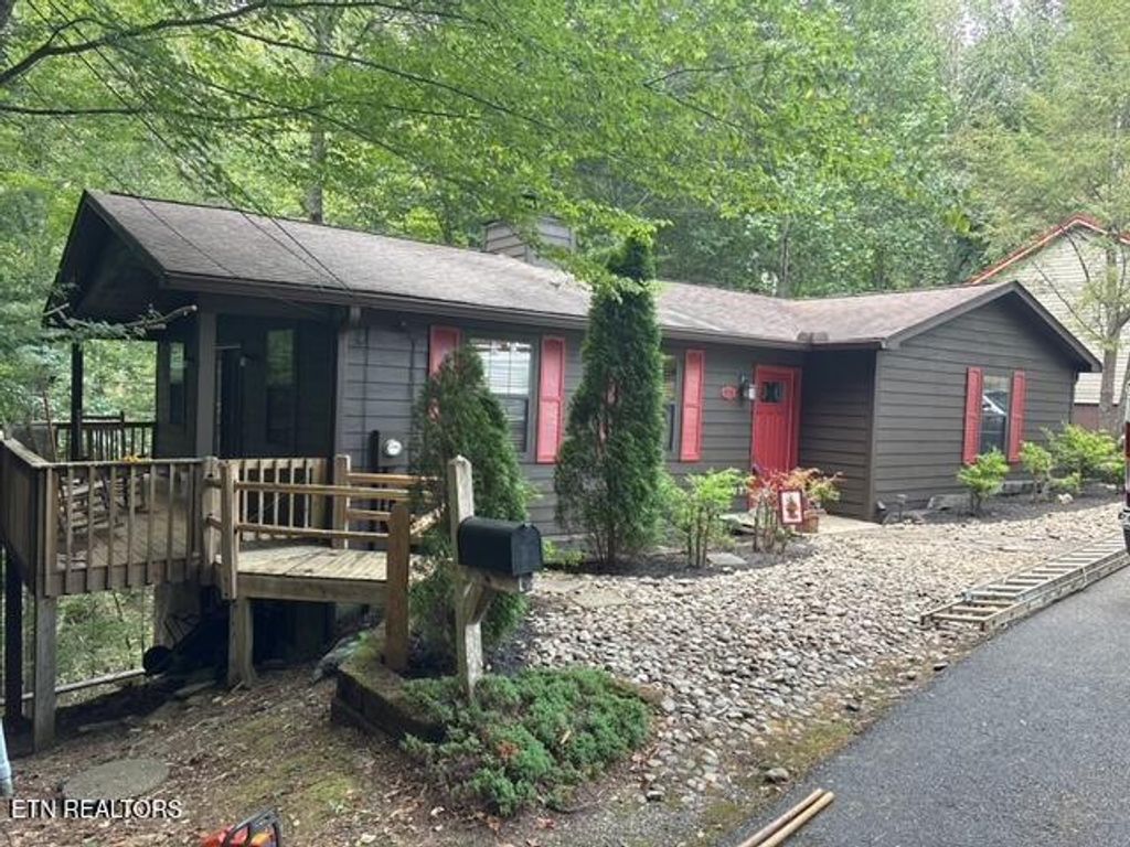 Photo of 418 Laurel Trace Rd, Townsend, TN 37882 (MLS # 1311722)