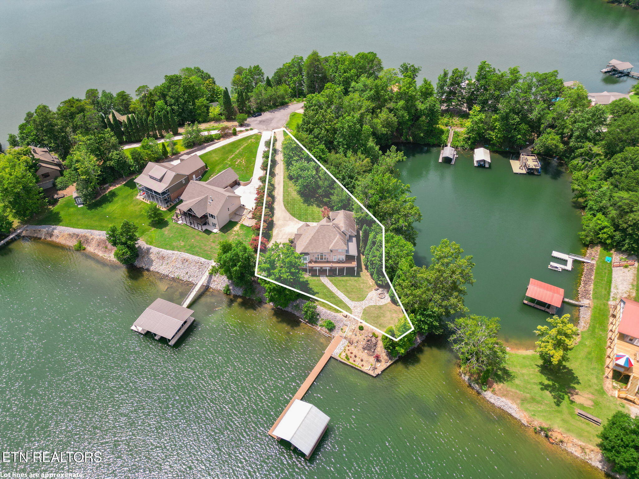 231 Holiday Point Drive