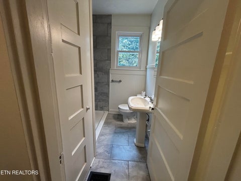 Tiny photo for 6422 Tazewell Pike, Knoxville, TN 37918 (MLS # 1355872)