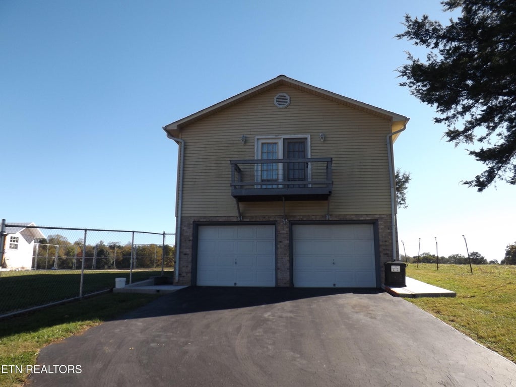 Photo of 548 Shawanee Rd, Harrogate, TN 37752 (MLS # 1360638)