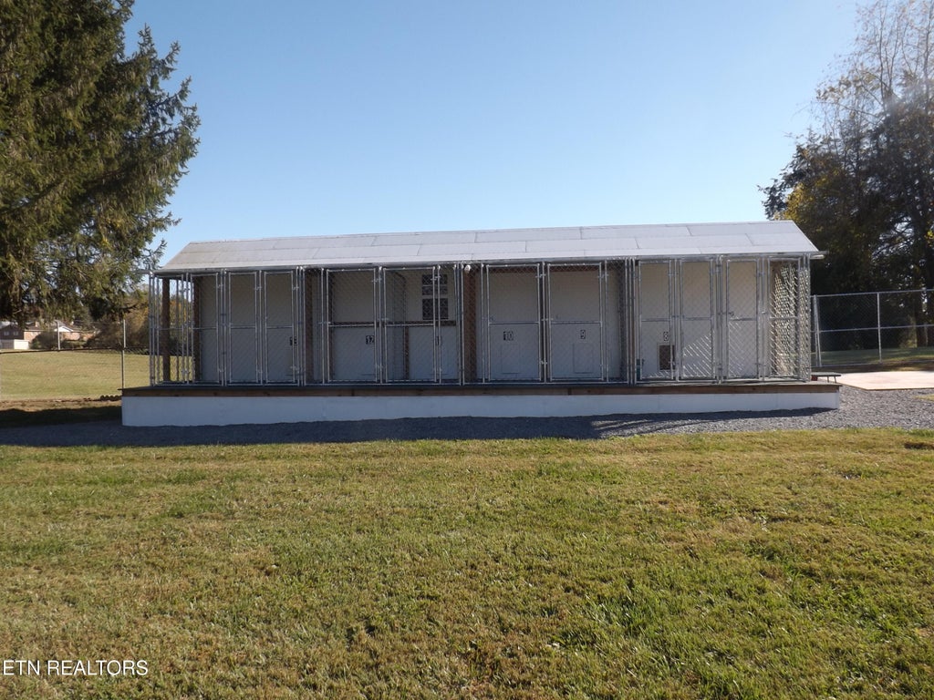 Photo of 548 Shawanee Rd, Harrogate, TN 37752 (MLS # 1360638)