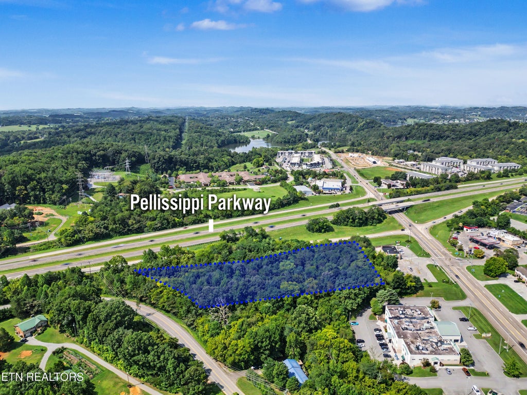 Photo of 3521 Wrights Ferry Rd, Louisville, TN 37777 (MLS # 1352341)