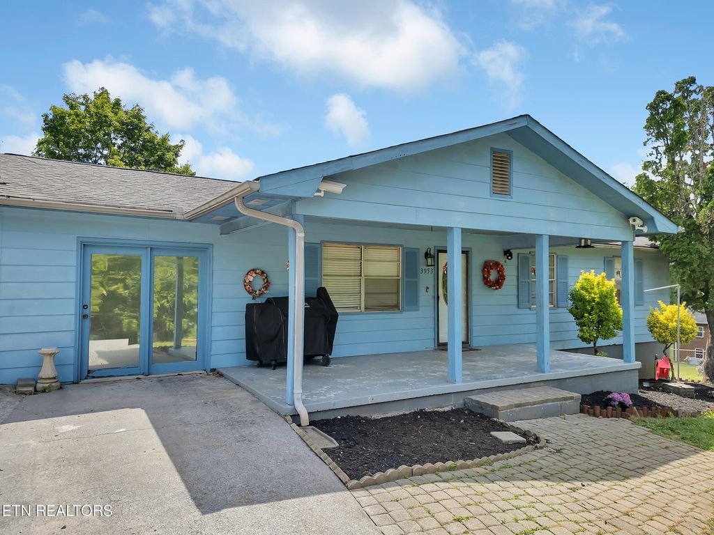 Photo of 3953 Wrights Ferry Rd, Louisville, TN 37777 (MLS # 1302699)