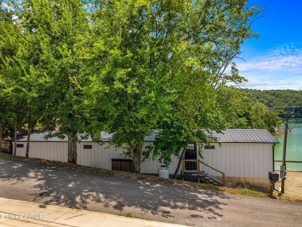 Photo of 1607 Kinder Lane, Dandridge, TN 37725 (MLS # 1336649)