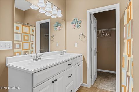 Tiny photo for 1466 Deerfield Way, LaFollette, TN 37766 (MLS # 1320032)