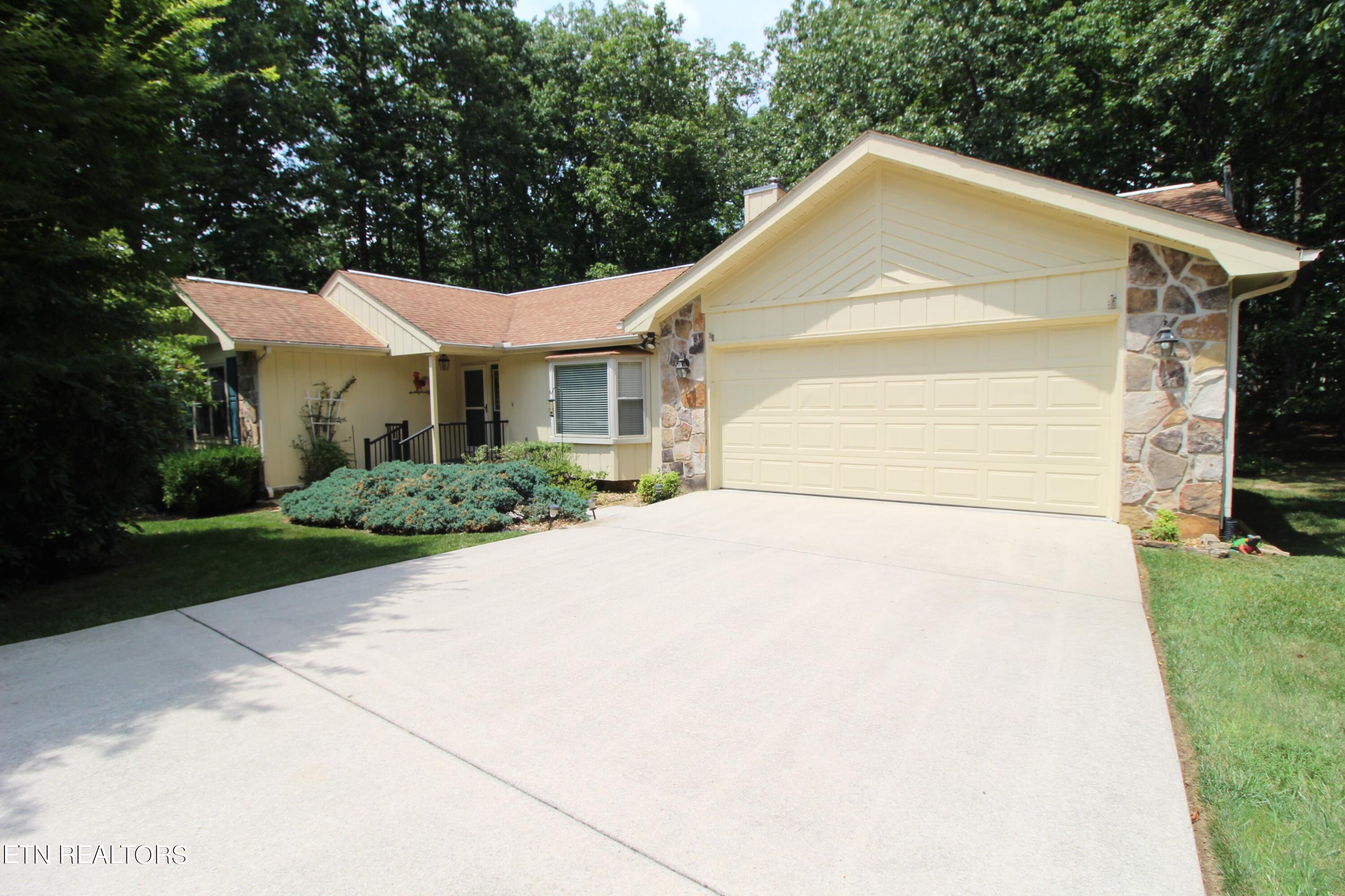 View Crossville, TN 38558 house