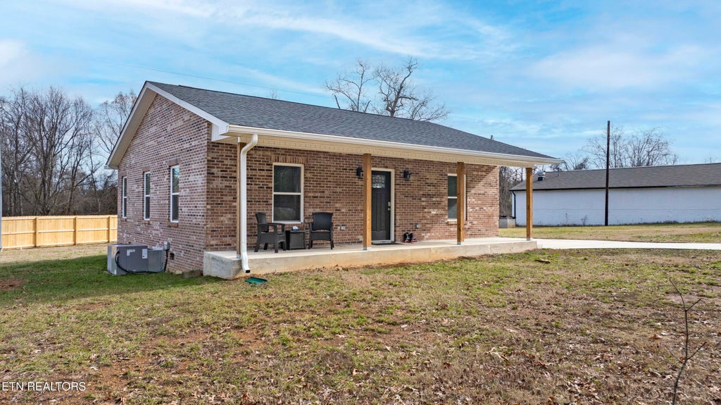 Photo of 122 Porter Lane, Spring City, TN 37381 (MLS # 1300240)