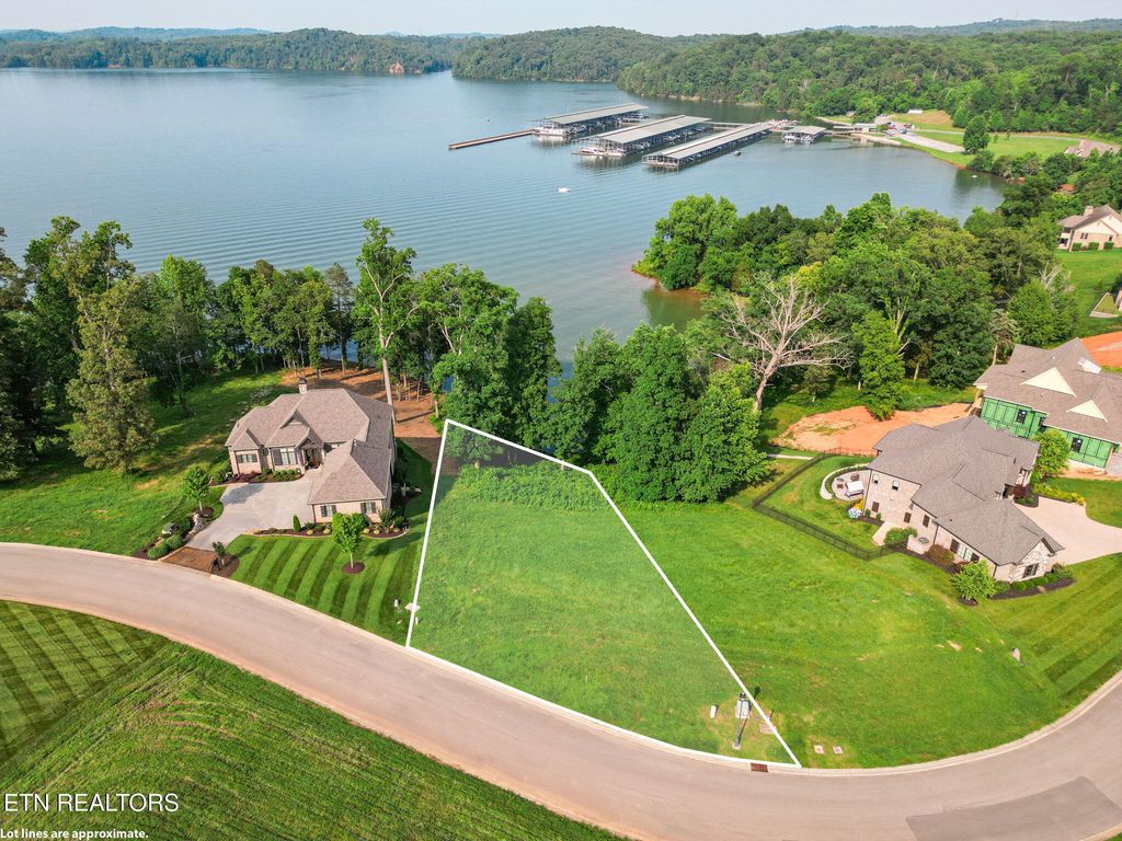 Photo of 17394 Lighthouse Pointe Drive, Lenoir City, TN 37772 (MLS # 1289452)