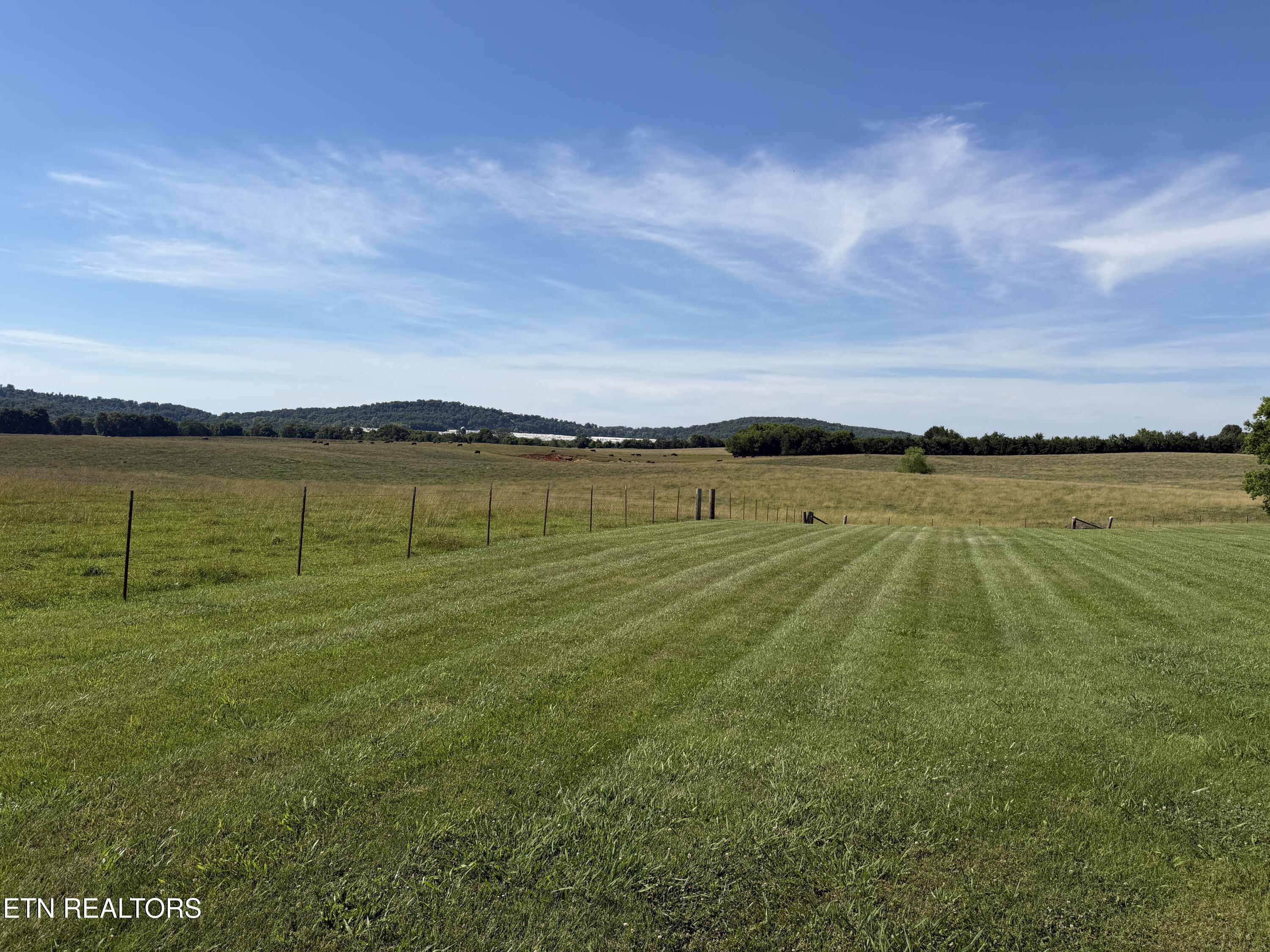 1494 Rocky Valley Rd