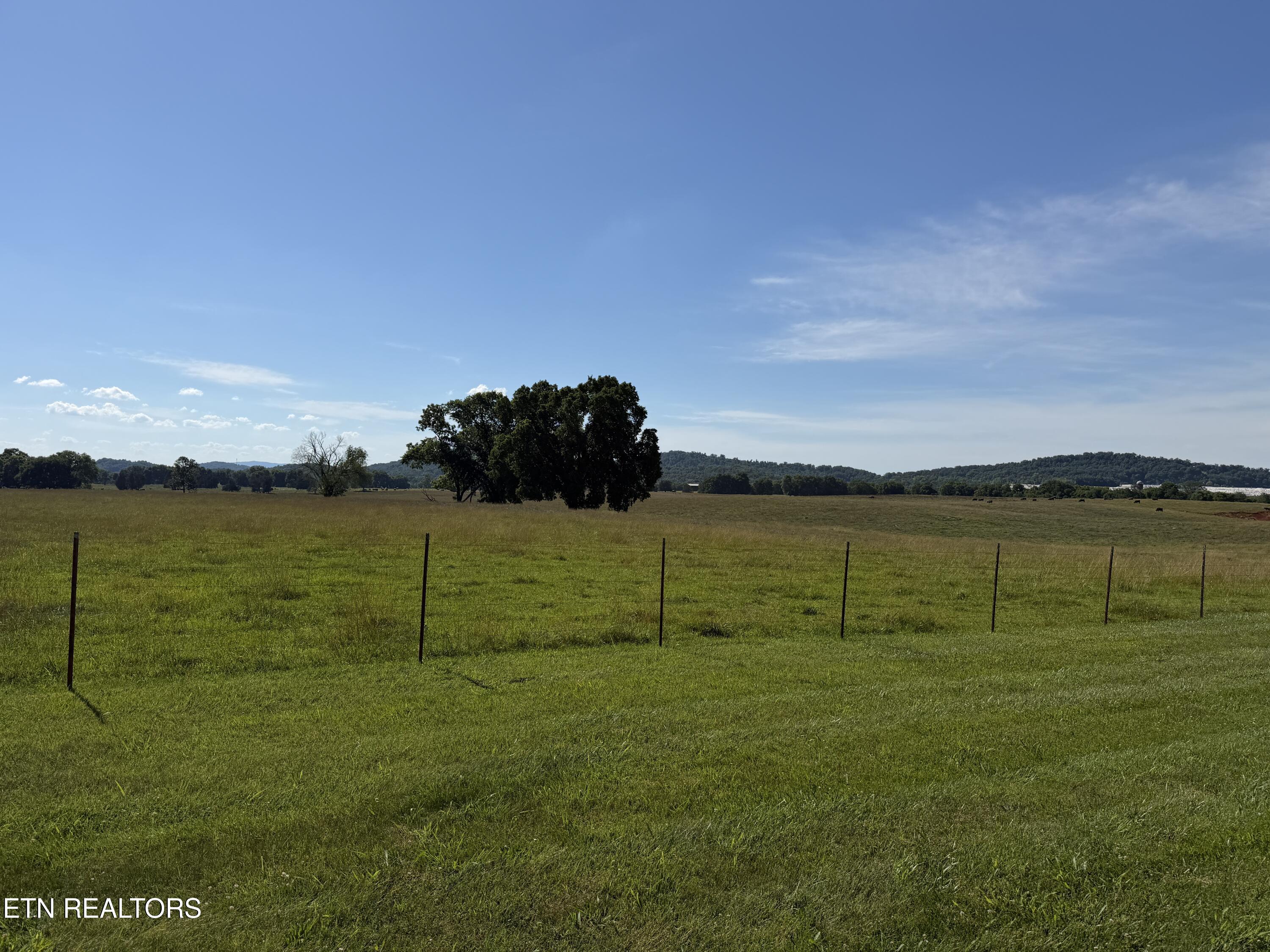 1494 Rocky Valley Rd