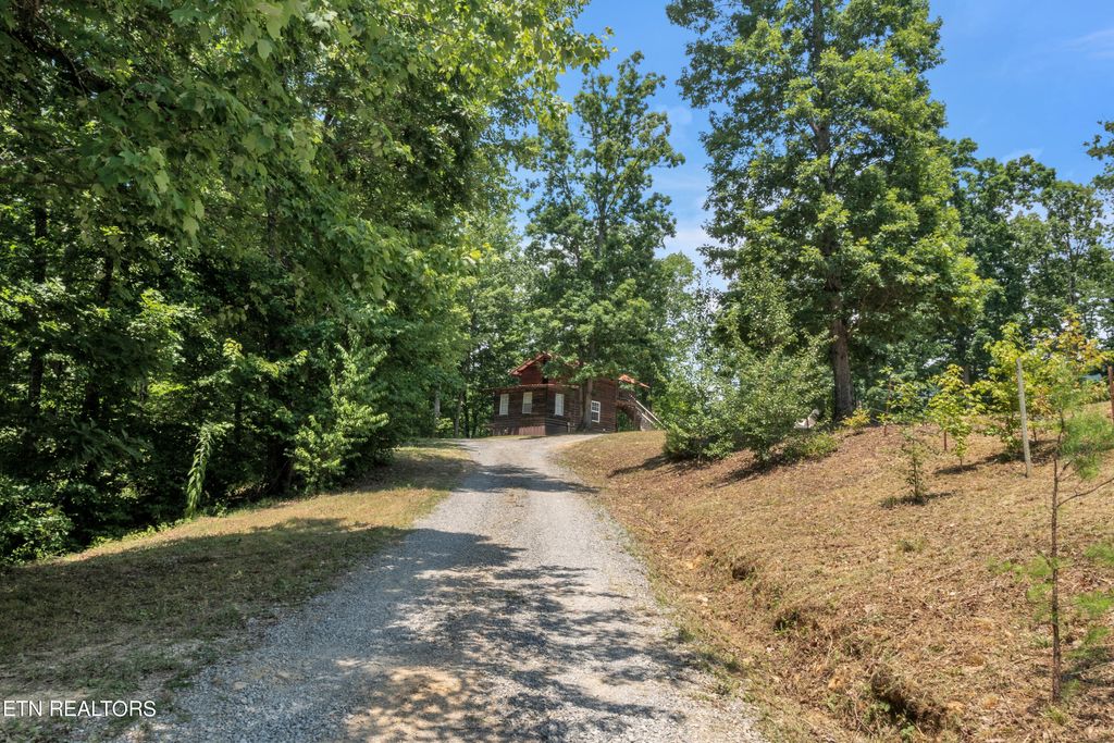 Photo of 195 Breeden Lane, Oliver Springs, TN 37840 (MLS # 1270075)