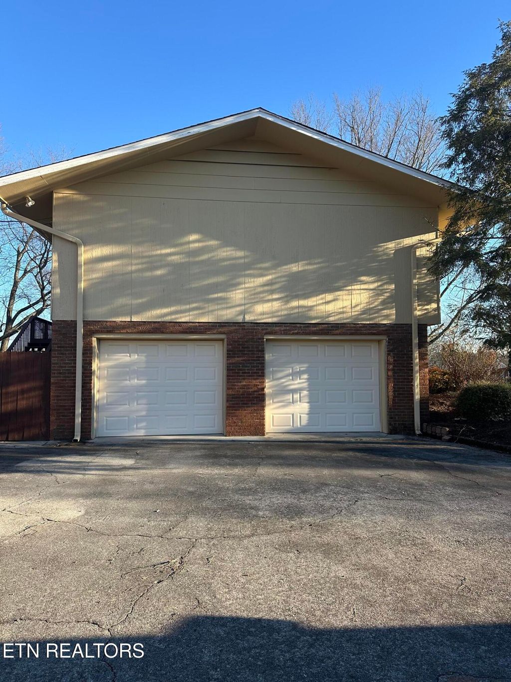 Photo of 7712 Castlecomb Rd, Powell, TN 37849 (MLS # 1329660)