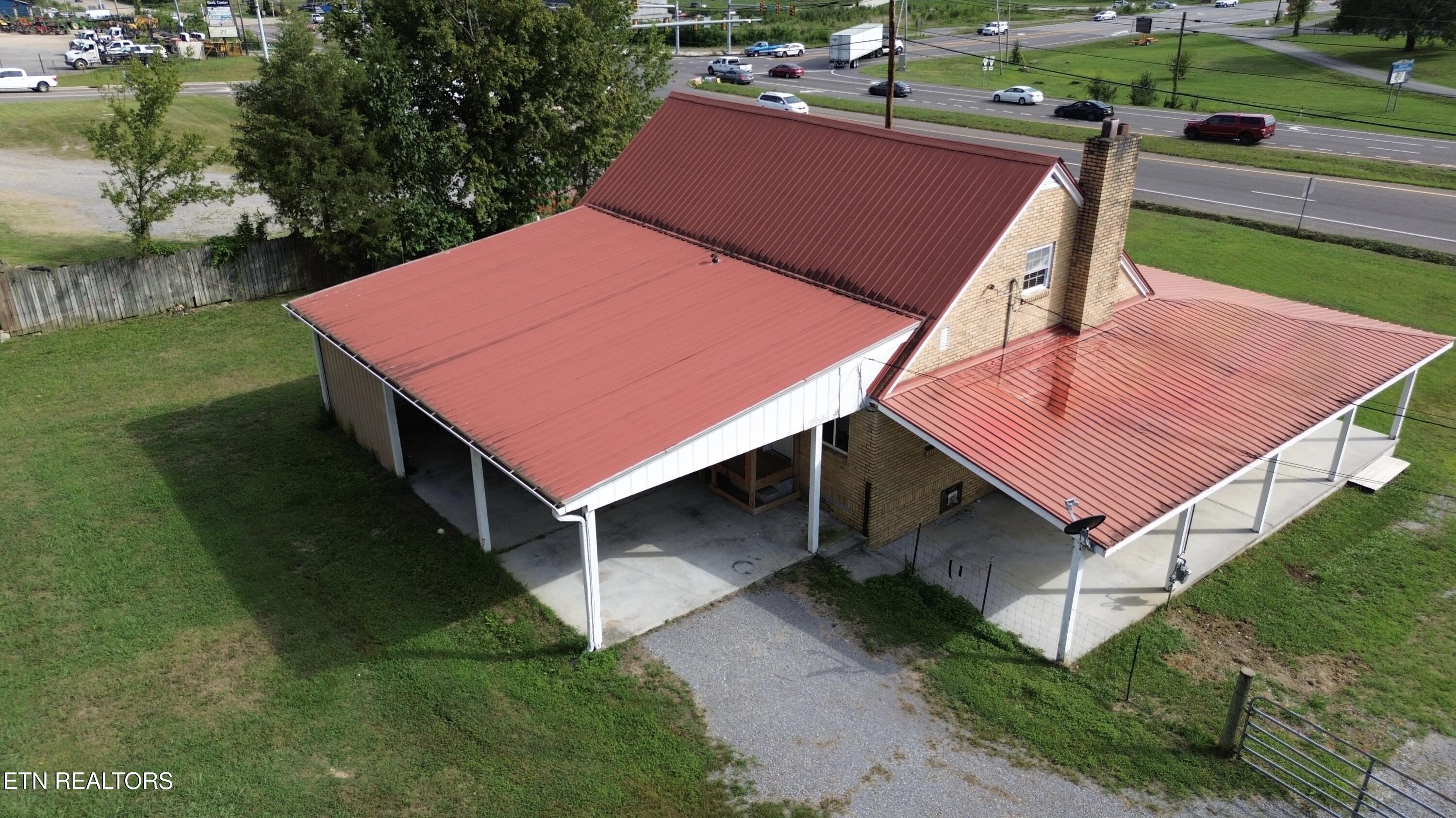 2215 Clinton Hwy Hwy