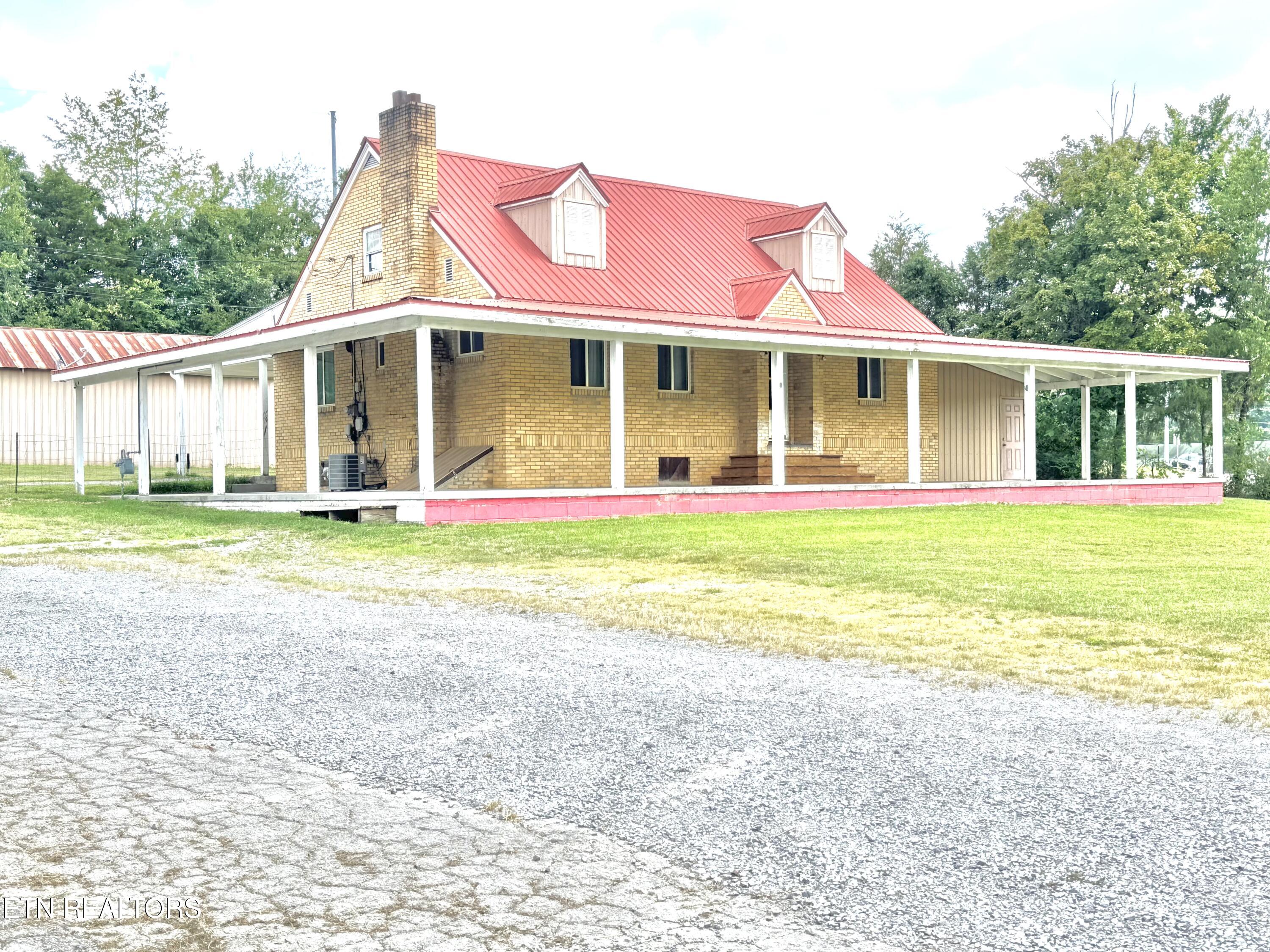 2215 Clinton Hwy Hwy