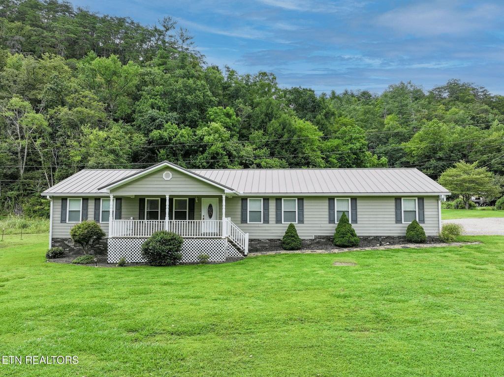 Photo of 708 Hwy 107, Del Rio, TN 37727 (MLS # 1310726)