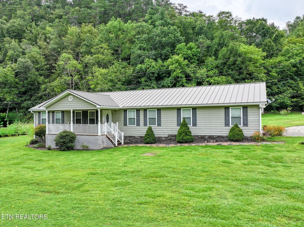 Photo of 708 Hwy 107, Del Rio, TN 37727 (MLS # 1310726)