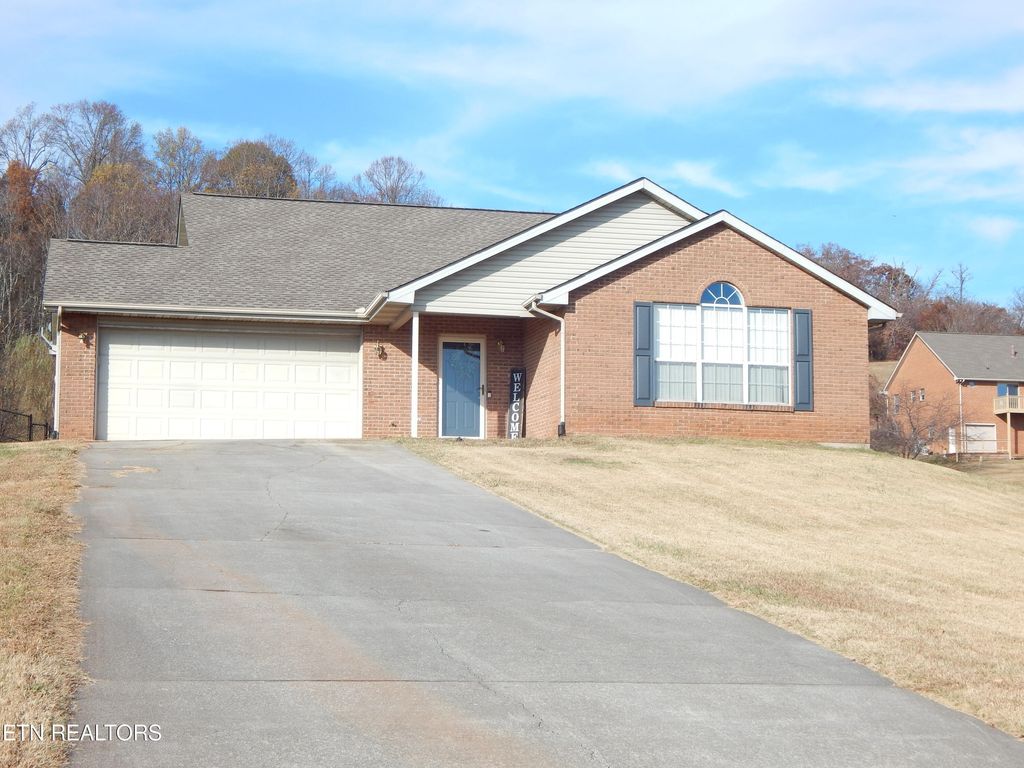 Photo of 170 Mountain Crest Lane, Greenback, TN 37742 (MLS # 1246540)