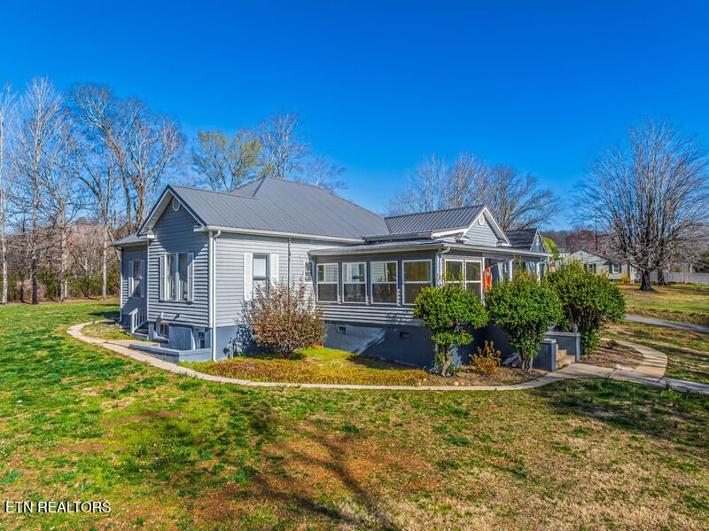 380 Clifton Heights Rd