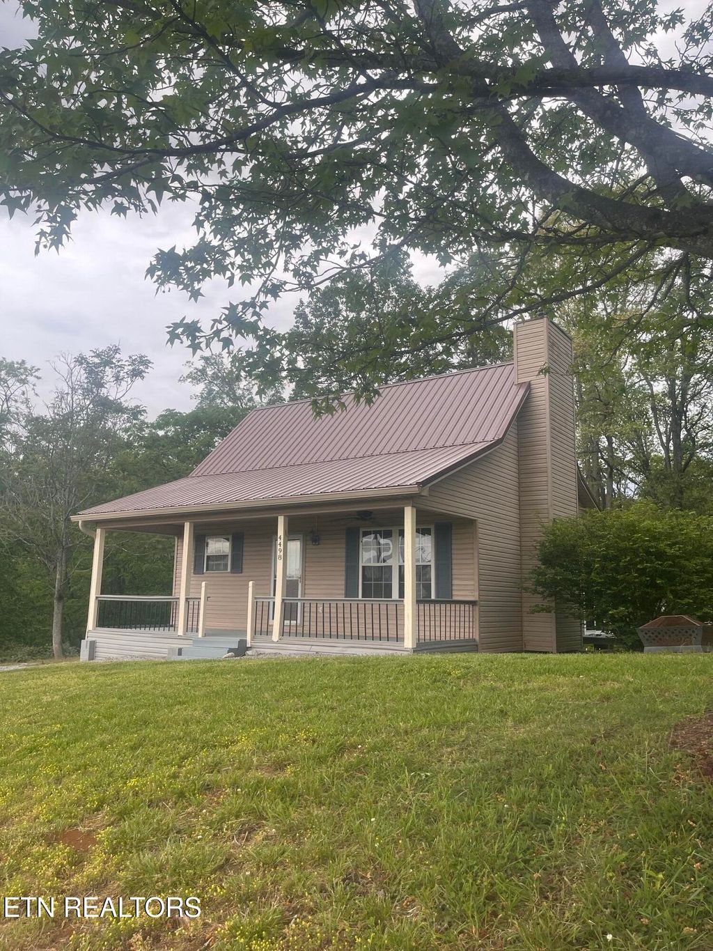 Photo of 4998 W Countryside, Friendsville, TN 37737 (MLS # 1301959)