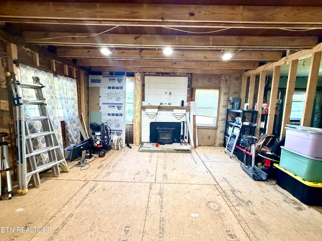 Photo of 208 E Main Ave, Friendsville, TN 37737 (MLS # 1353205)