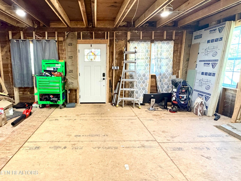 Photo of 208 E Main Ave, Friendsville, TN 37737 (MLS # 1353205)