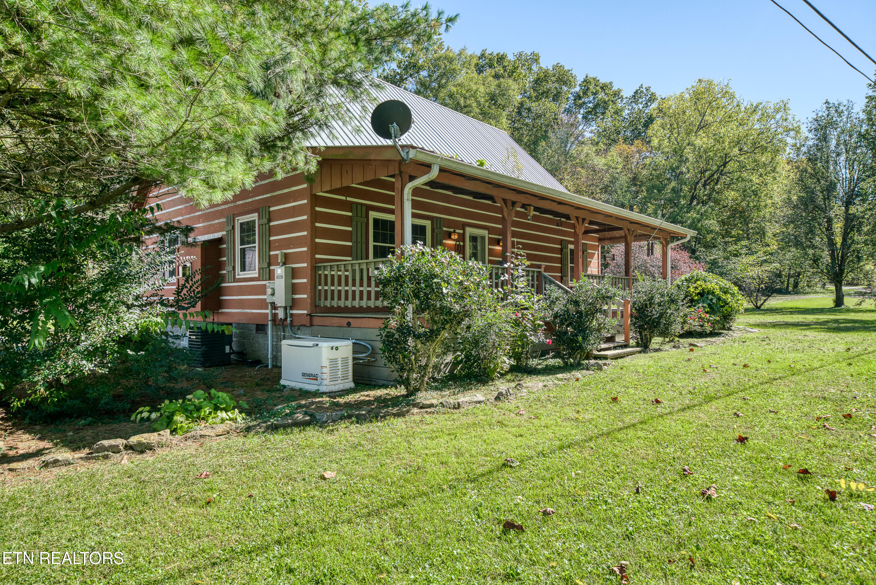 1292 Columbia Hill Rd