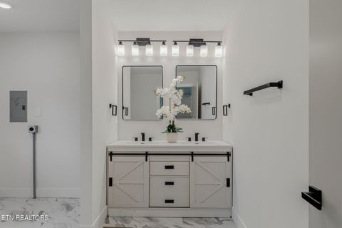 Tiny photo for 5317 Rowan Rd, Knoxville, TN 37912 (MLS # 1337779)