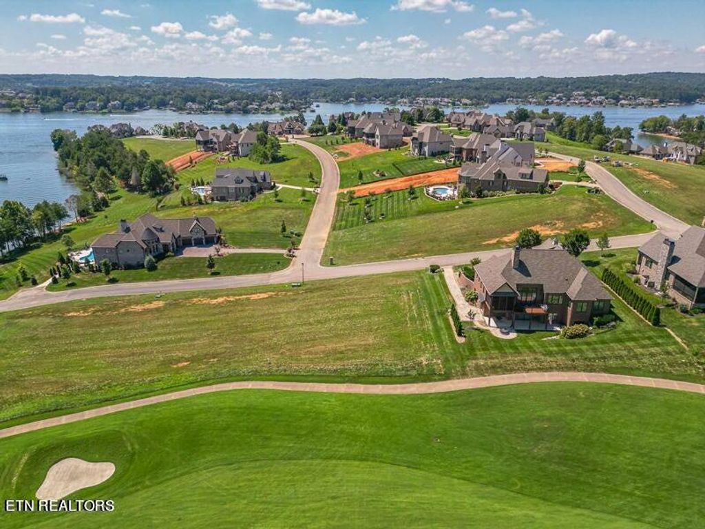 Photo of 611 Starboard Drive, Lenoir City, TN 37772 (MLS # 1254038)