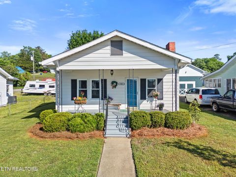 Photo of 902 Fowler St, Clinton, TN 37716 (MLS # 1341403)