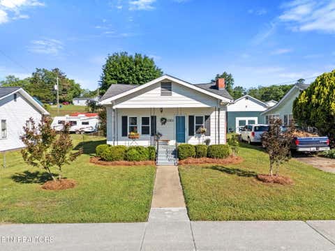 Tiny photo for 902 Fowler St, Clinton, TN 37716 (MLS # 1341403)
