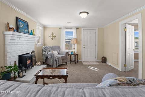 Tiny photo for 902 Fowler St, Clinton, TN 37716 (MLS # 1341403)
