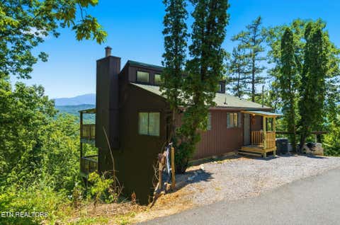 Photo of 1846 Blue Tick Way, Sevierville, TN 37876 (MLS # 1343793)