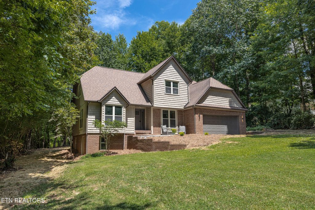 Photo of 3212 Rocky Waters Drive, Louisville, TN 37777 (MLS # 1309786)