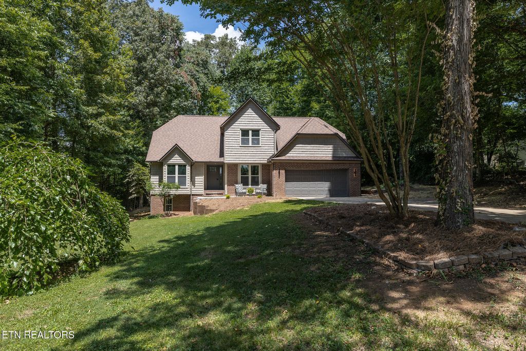 Photo of 3212 Rocky Waters Drive, Louisville, TN 37777 (MLS # 1309786)