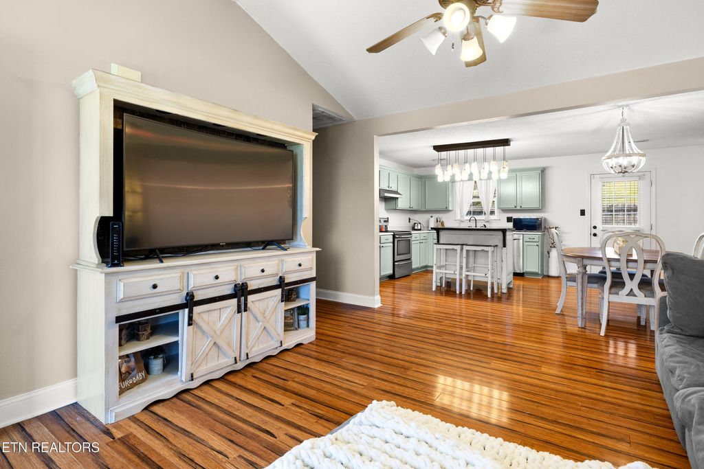 Photo of 1474 Sheets Hollow Rd, Greenback, TN 37742 (MLS # 1294112)