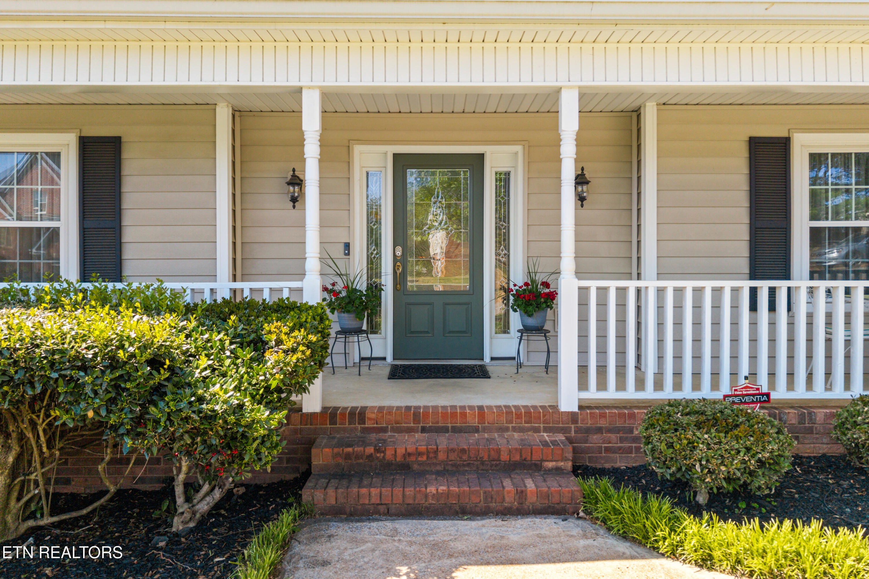 2227 Bay Pointe Drive