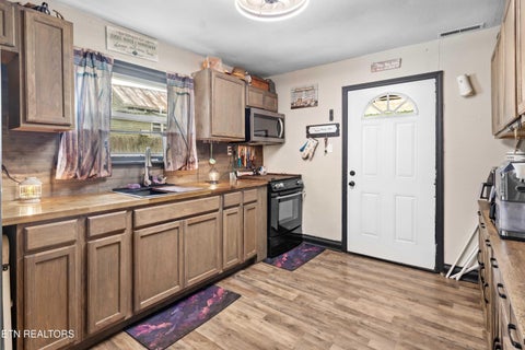 Tiny photo for 417 E 3rd St, Rocky Top, TN 37769 (MLS # 1352735)