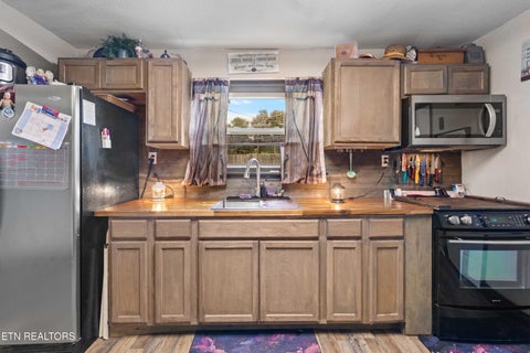 Tiny photo for 417 E 3rd St, Rocky Top, TN 37769 (MLS # 1352735)
