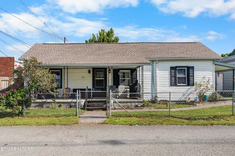 Tiny photo for 417 E 3rd St, Rocky Top, TN 37769 (MLS # 1352735)