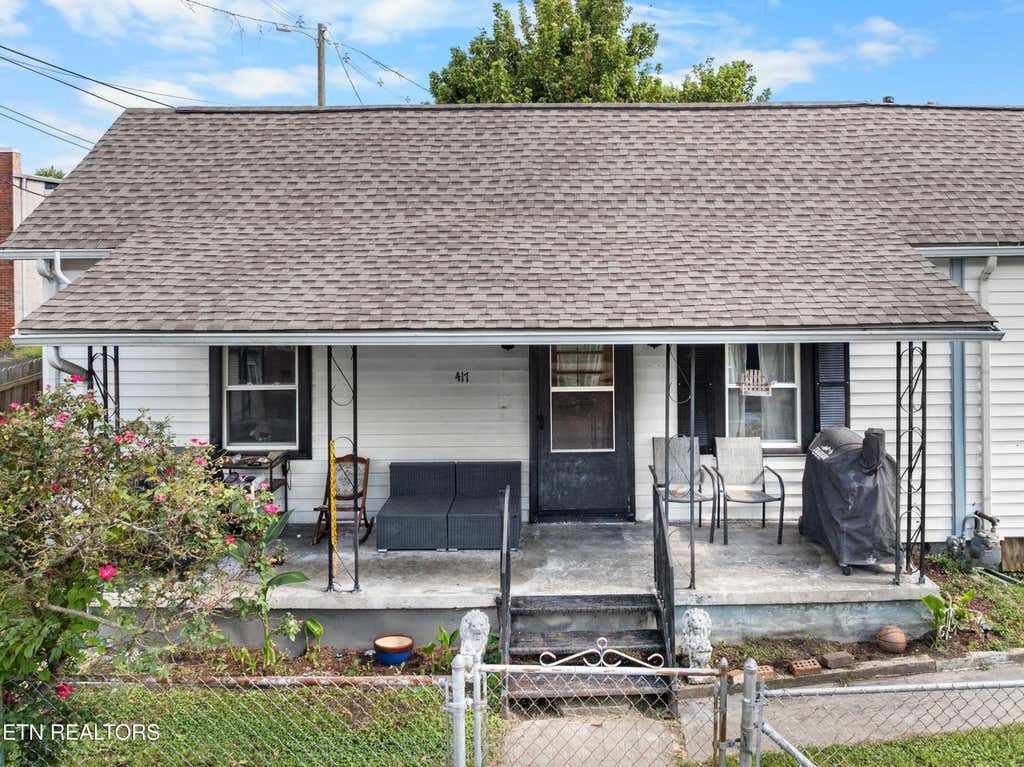 Photo of 417 E 3rd St, Rocky Top, TN 37769 (MLS # 1352735)