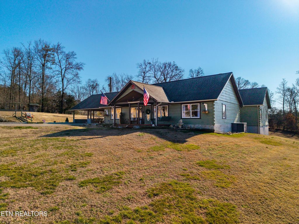 Photo of 818 Highway 360, Vonore, TN 37885 (MLS # 1329216)