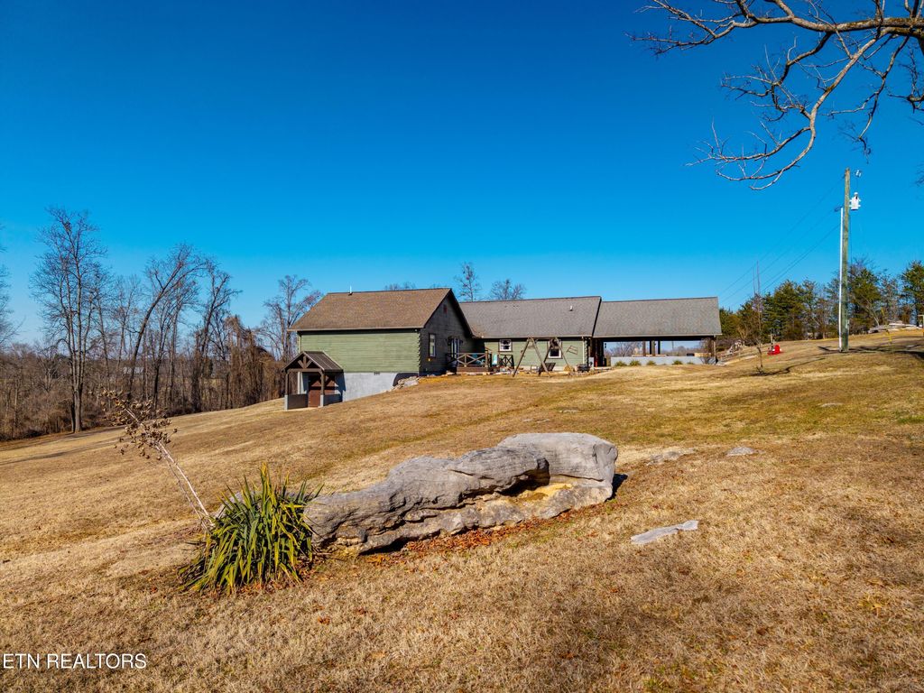 Photo of 818 Highway 360, Vonore, TN 37885 (MLS # 1329216)