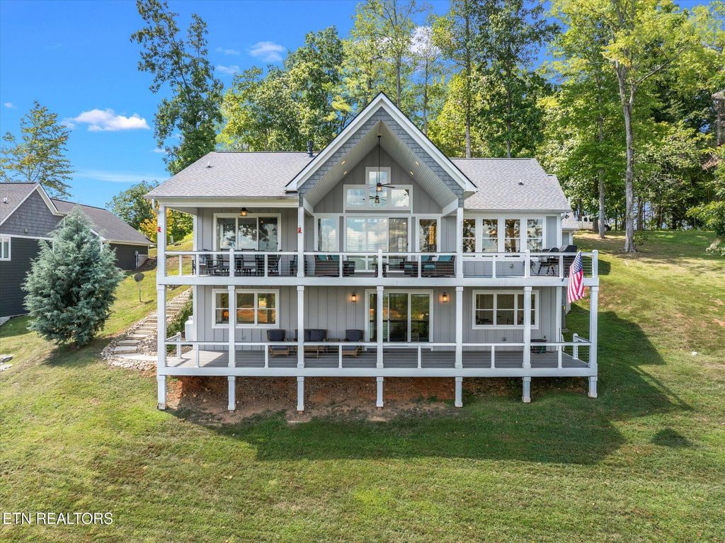 Photo of 156 Smokeys Point, LaFollette, TN 37766 (MLS # 1314333)