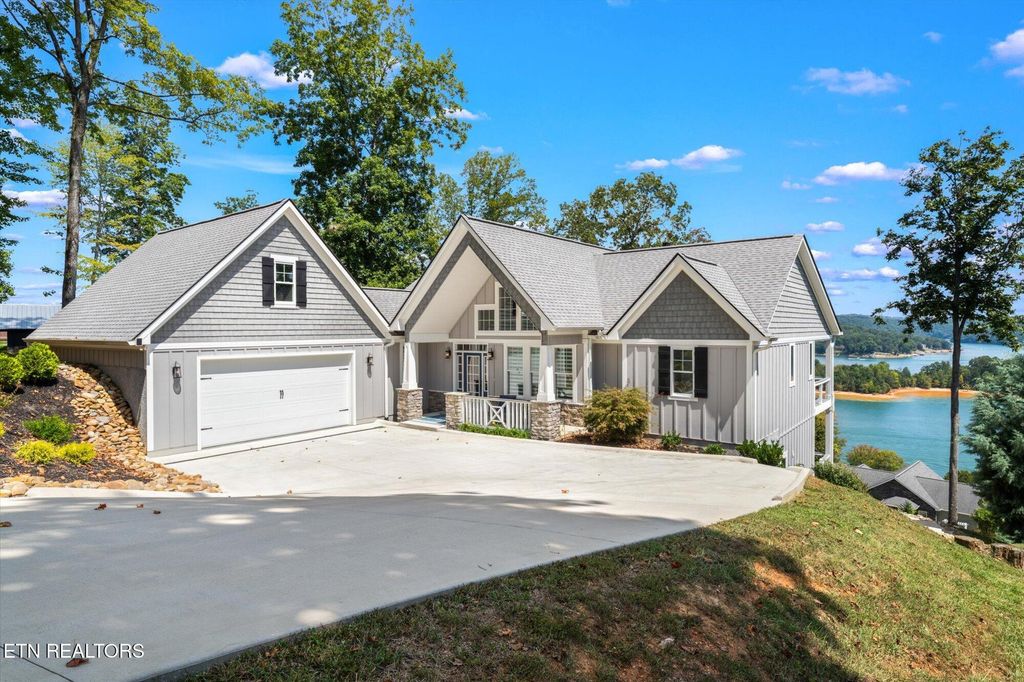 Photo of 156 Smokeys Point, LaFollette, TN 37766 (MLS # 1314333)