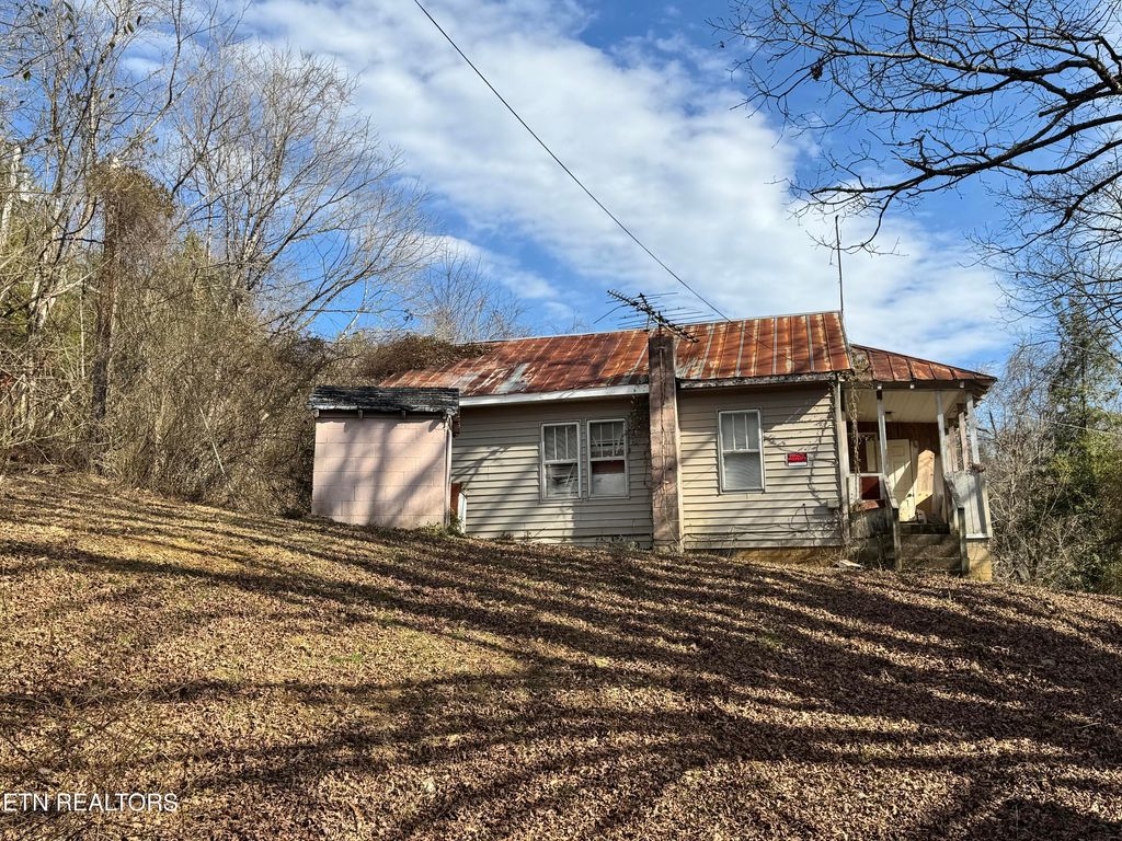 Photo of 1135 Ned Clark Rd, Bean Station, TN 37708 (MLS # 1324118)